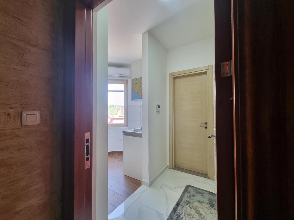 Victory Apartment Nikšić Bagian luar foto